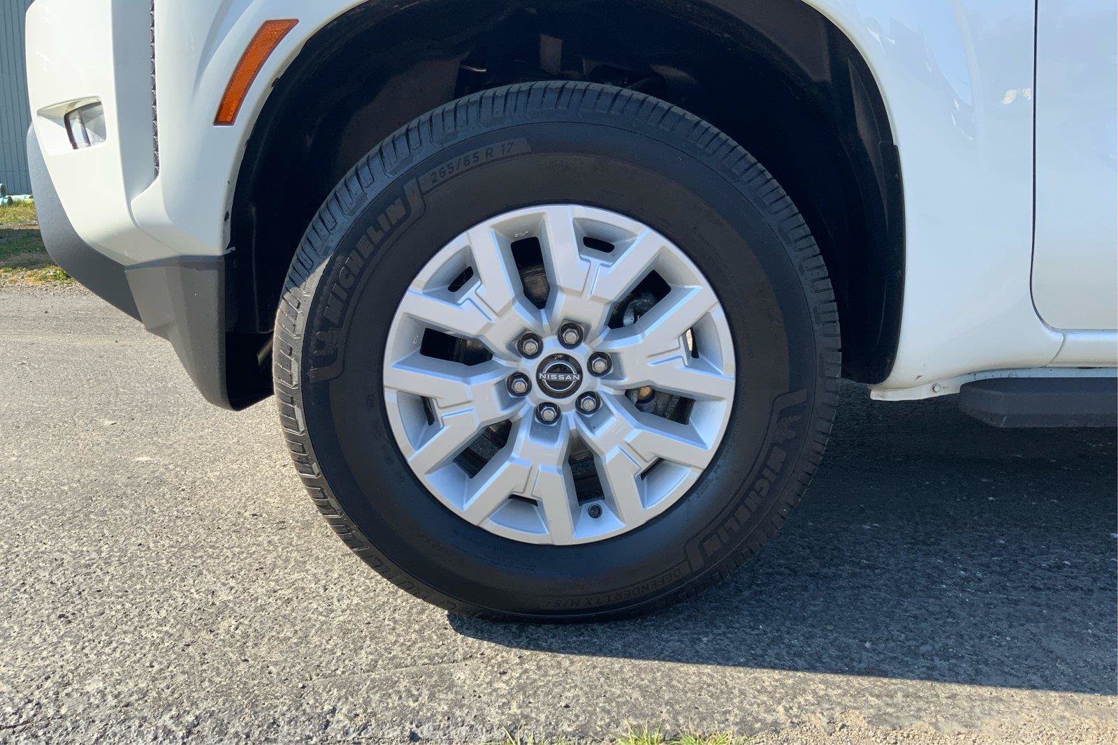 Used 2022 Nissan Frontier SV AWD/4WD image 24