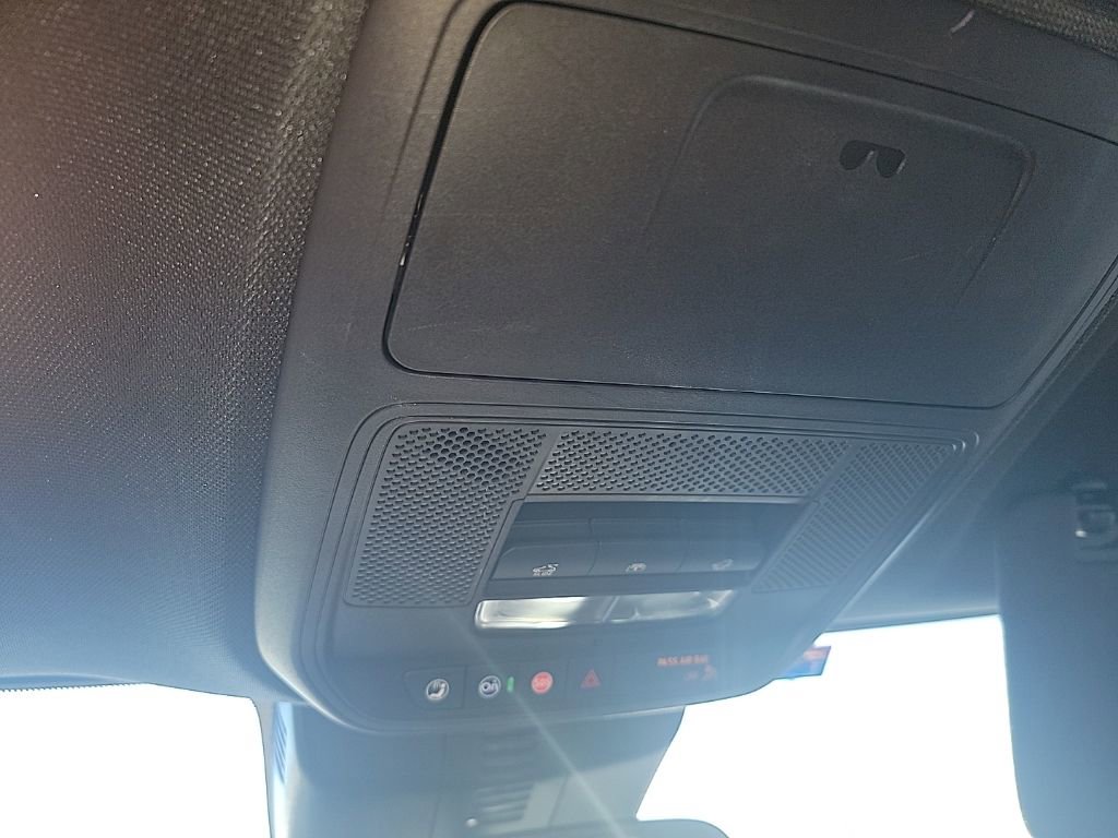 Certified 2025 Buick Enclave Sport Touring w/ Power Package image 28