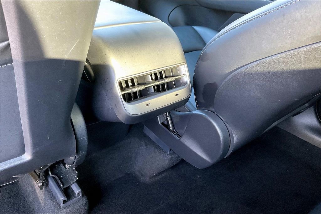 Used 2021 Tesla Model Y Performance image 10