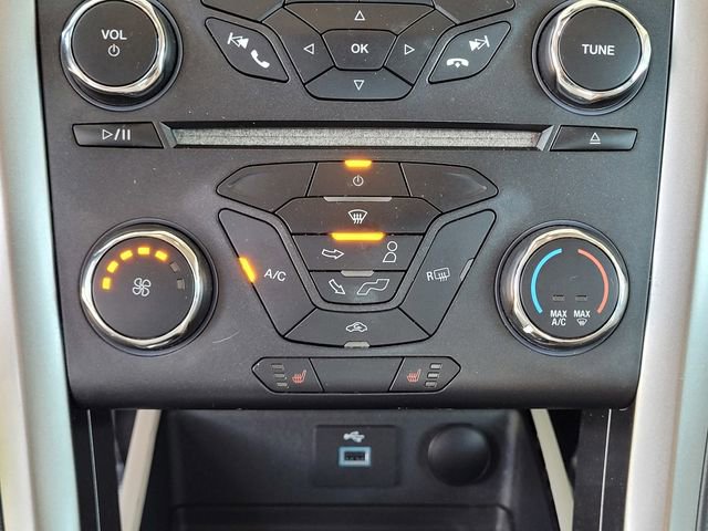 Used 2017 Ford Fusion SE image 21