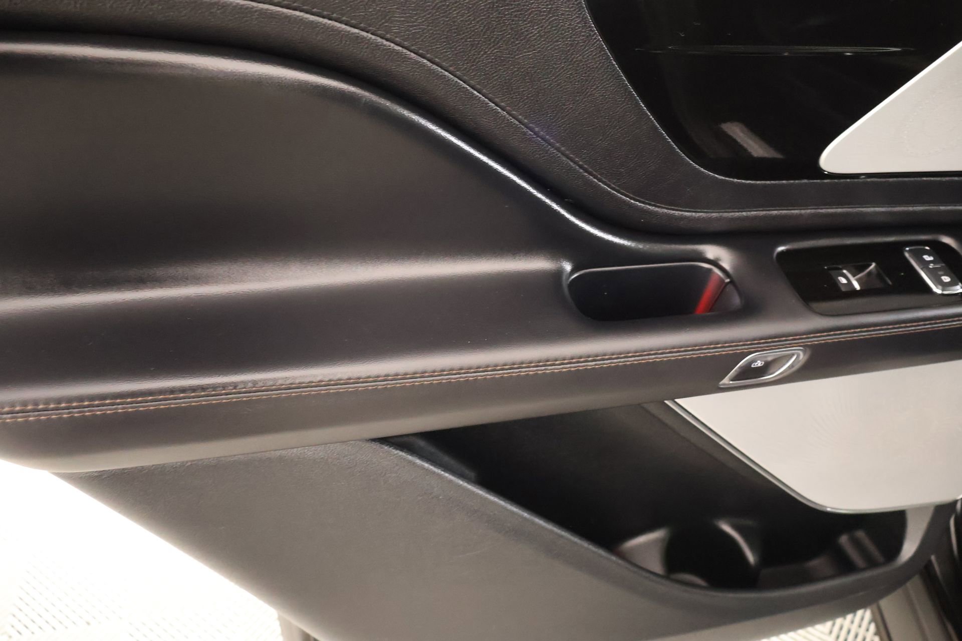 Used 2021 Lincoln Aviator Grand Touring w/ Equipment Group 302A image 19