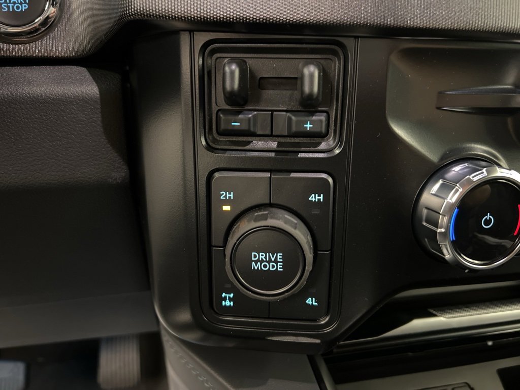 New 2026 Ford F250 Platinum image 16