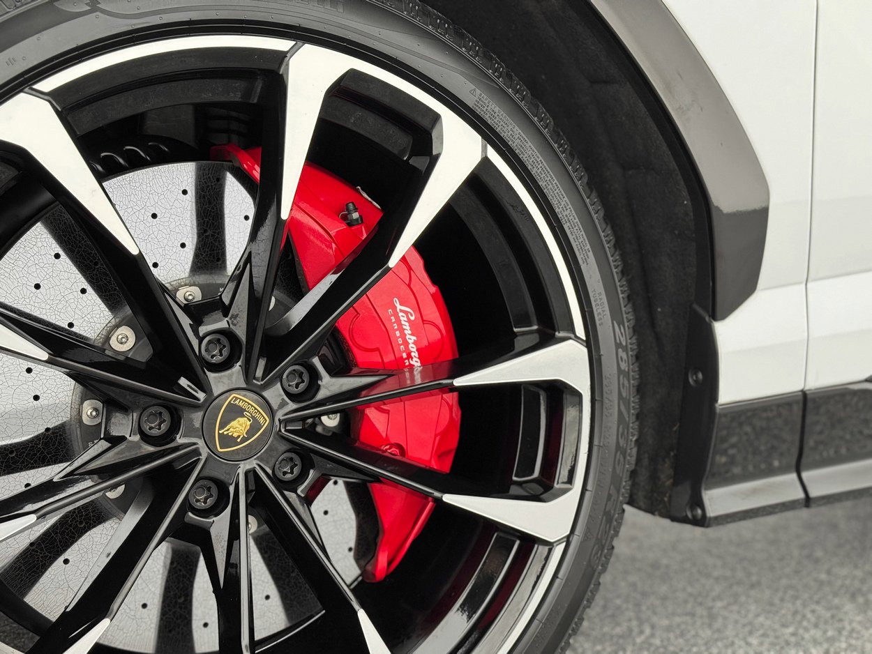 Used 2021 Lamborghini Urus image 48