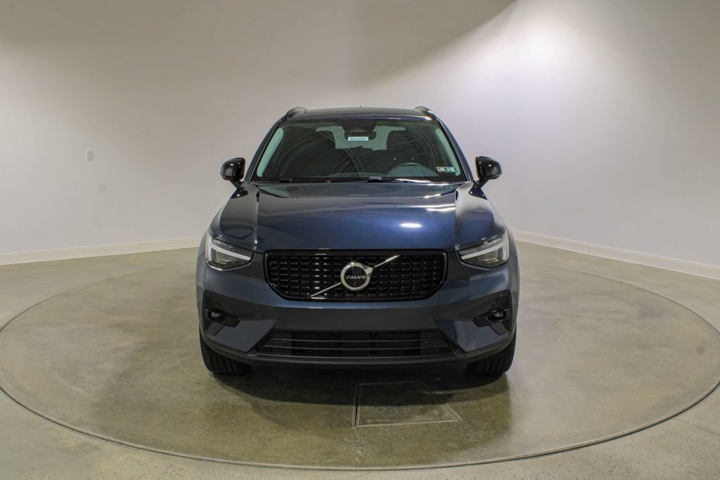 New 2026 Volvo XC40 B5 Ultra w/ Protection Package Premier AWD/4WD image 8