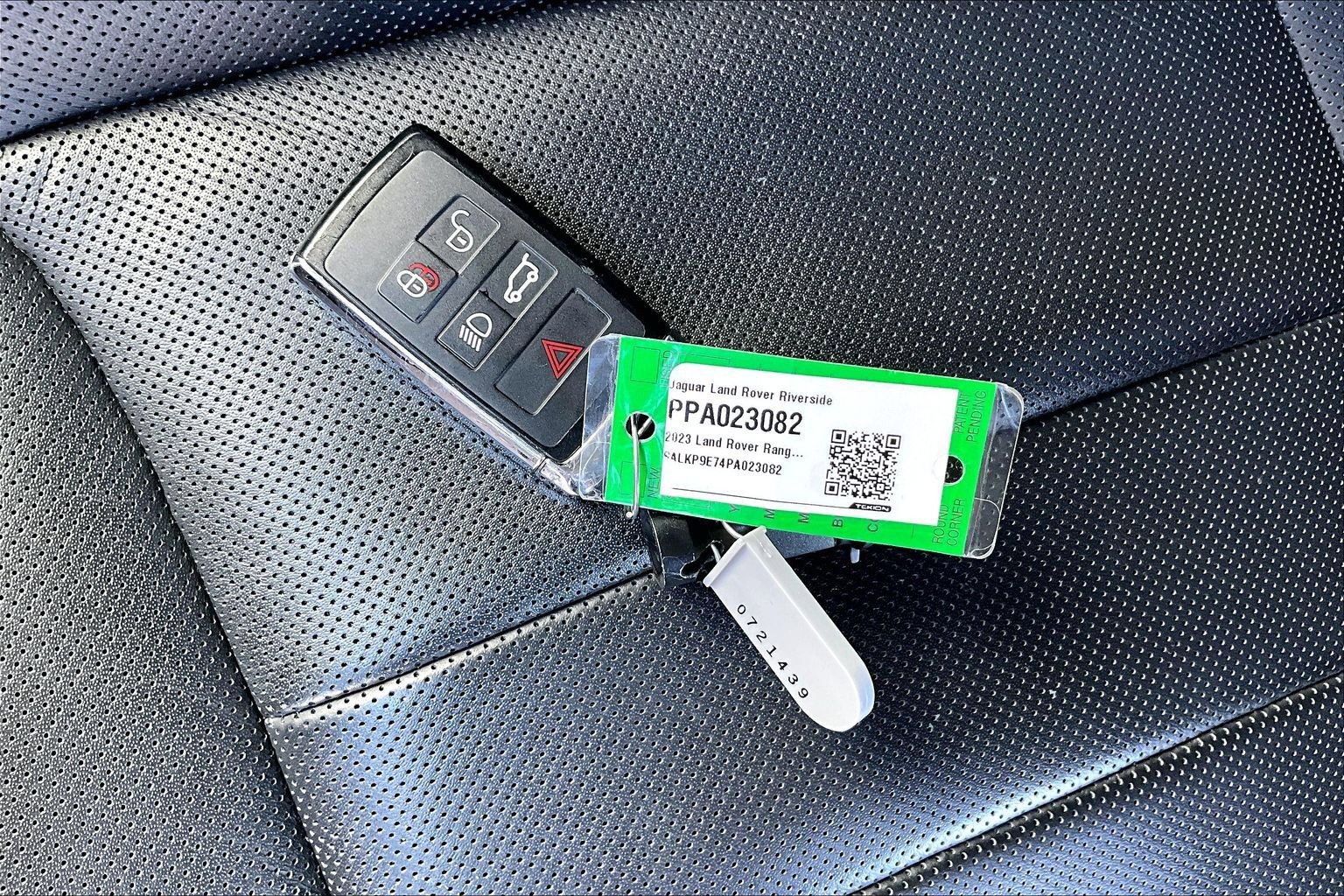 Used 2023 Land Rover Range Rover SE image 11