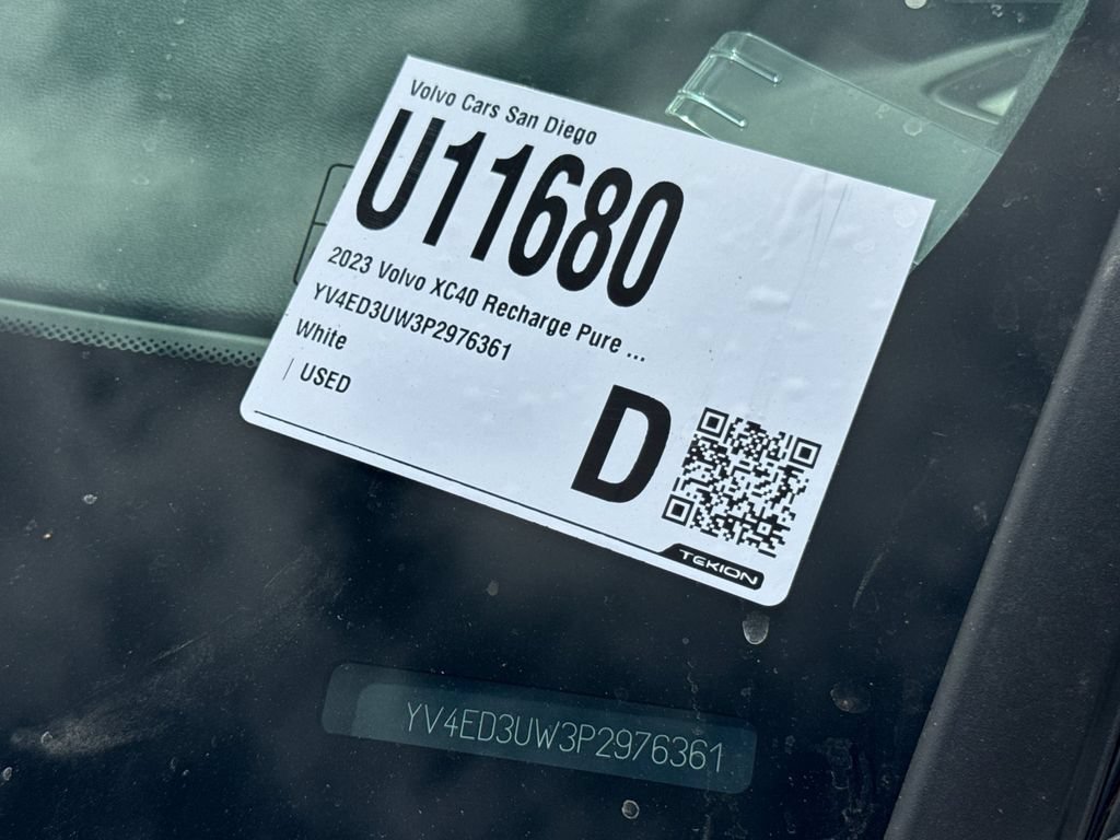 Used 2023 Volvo XC40 Recharge Plus AWD/4WD image 3