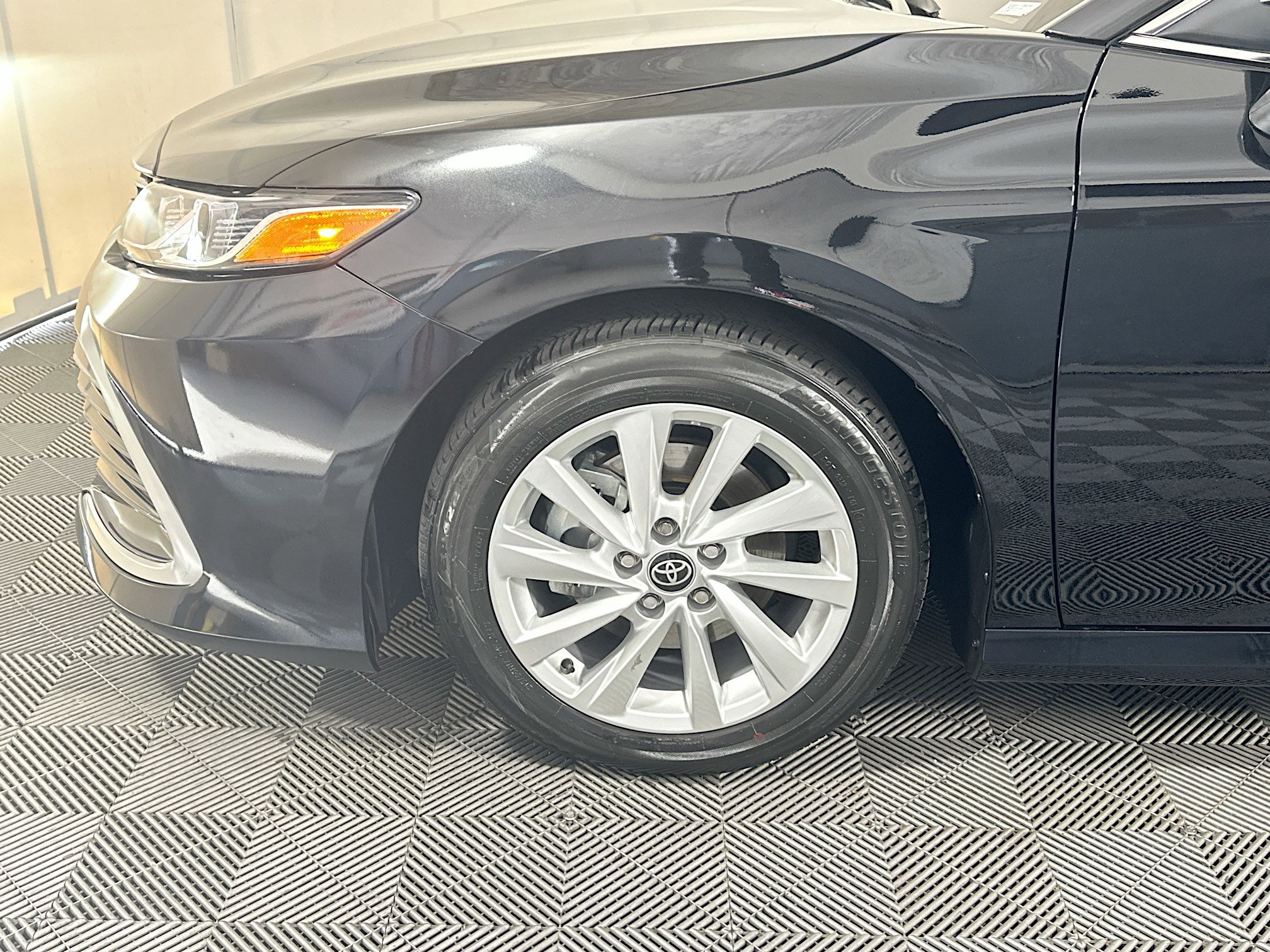Used 2023 Toyota Camry LE FWD image 11
