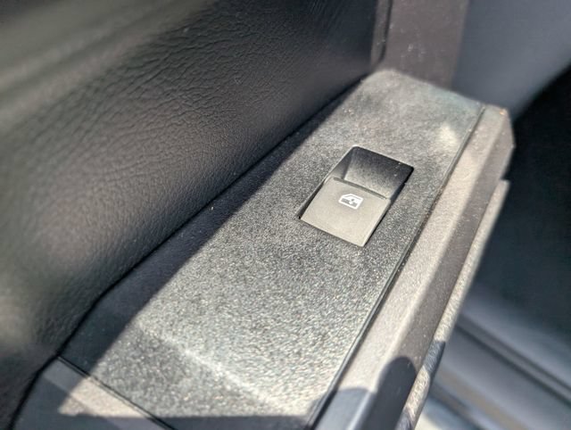 Used 2019 Toyota Tacoma TRD Sport w/ Technology Package AWD/4WD image 12