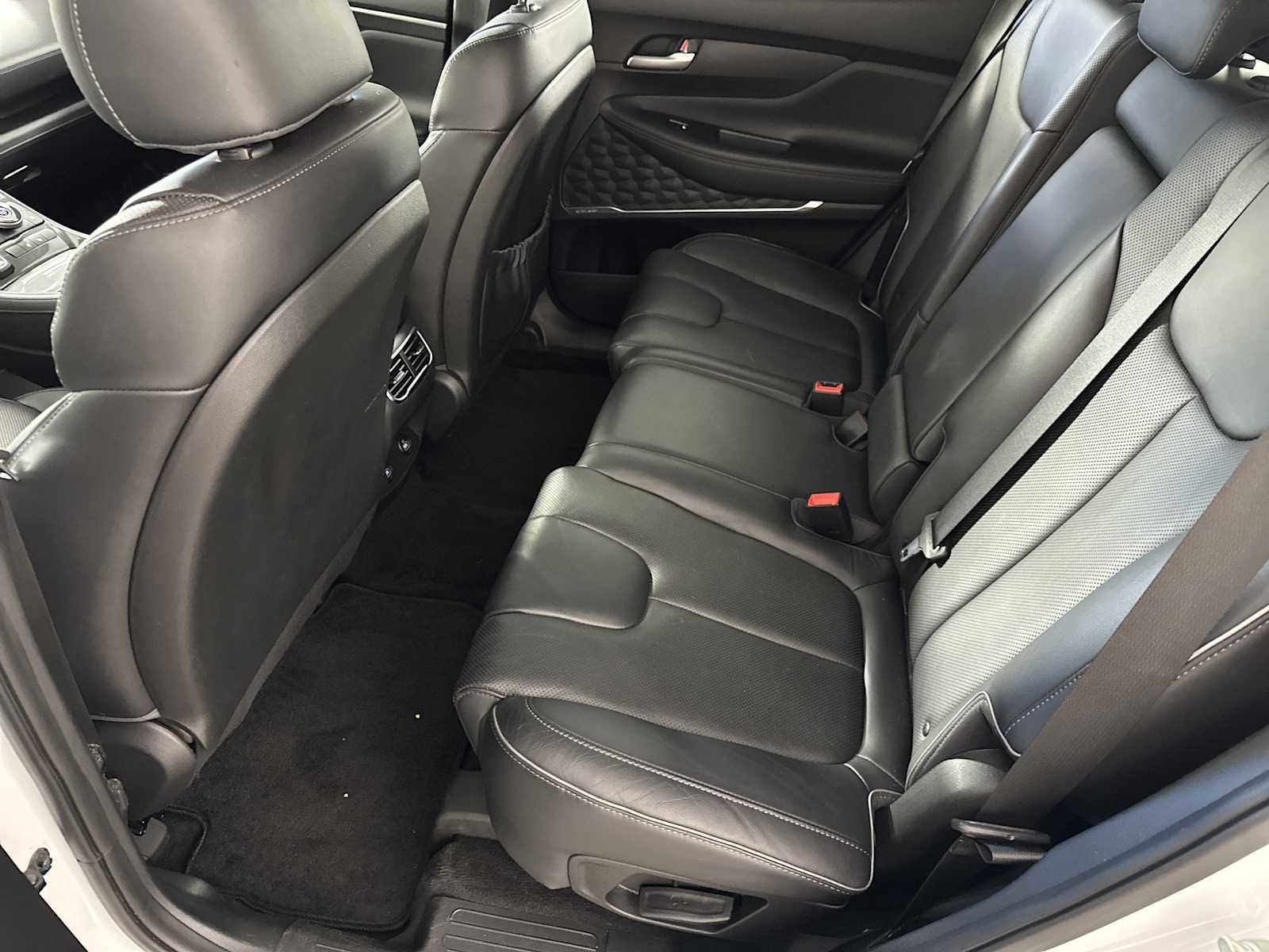 Certified 2022 Hyundai Santa Fe SEL w/ Convenience + Premium Package FWD image 23