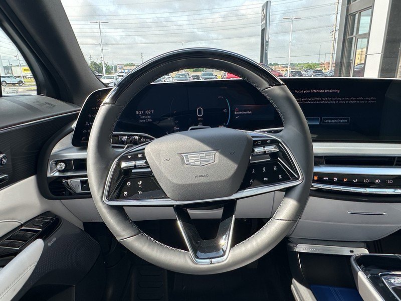 New 2025 Cadillac Lyriq Luxury image 11