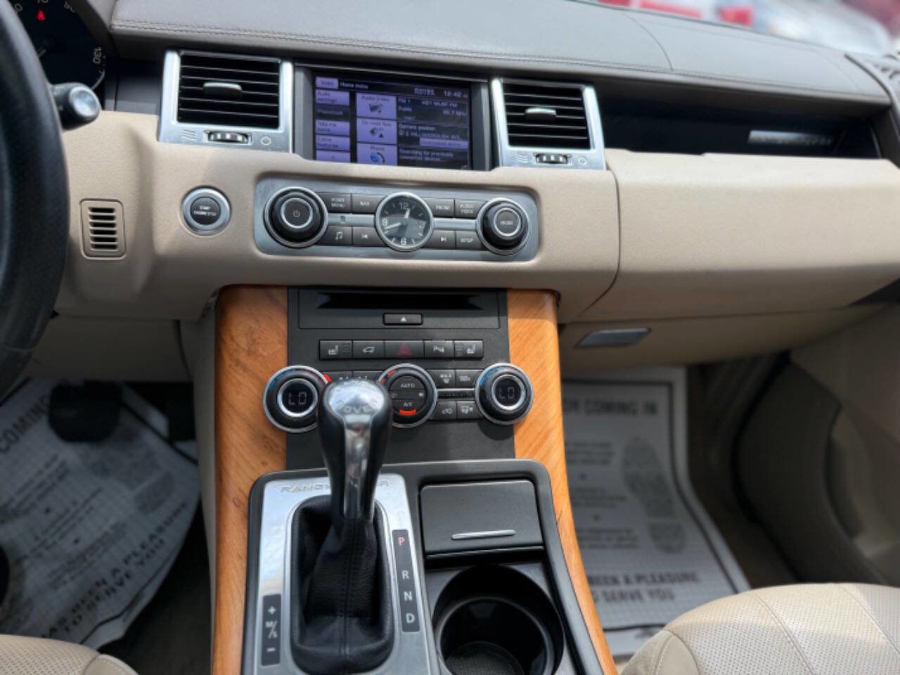 Used 2013 Land Rover Range Rover Sport HSE LUX w/ Luxury Interior Pkg AWD/4WD image 28