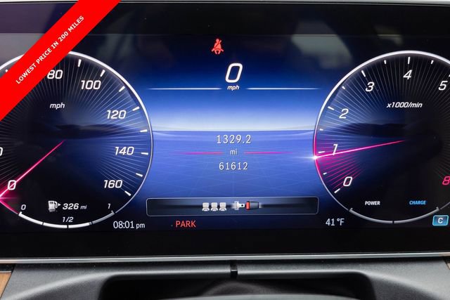 Used 2023 Mercedes-Benz C 300 4MATIC Sedan image 3