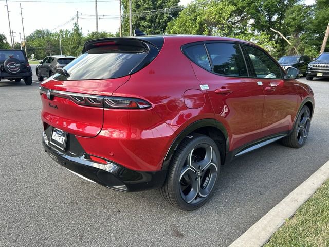 New 2026 Alfa Romeo Tonale w/ Active Assist Package AWD/4WD image 8