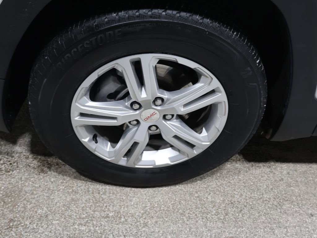 Used 2024 GMC Terrain SLE image 7