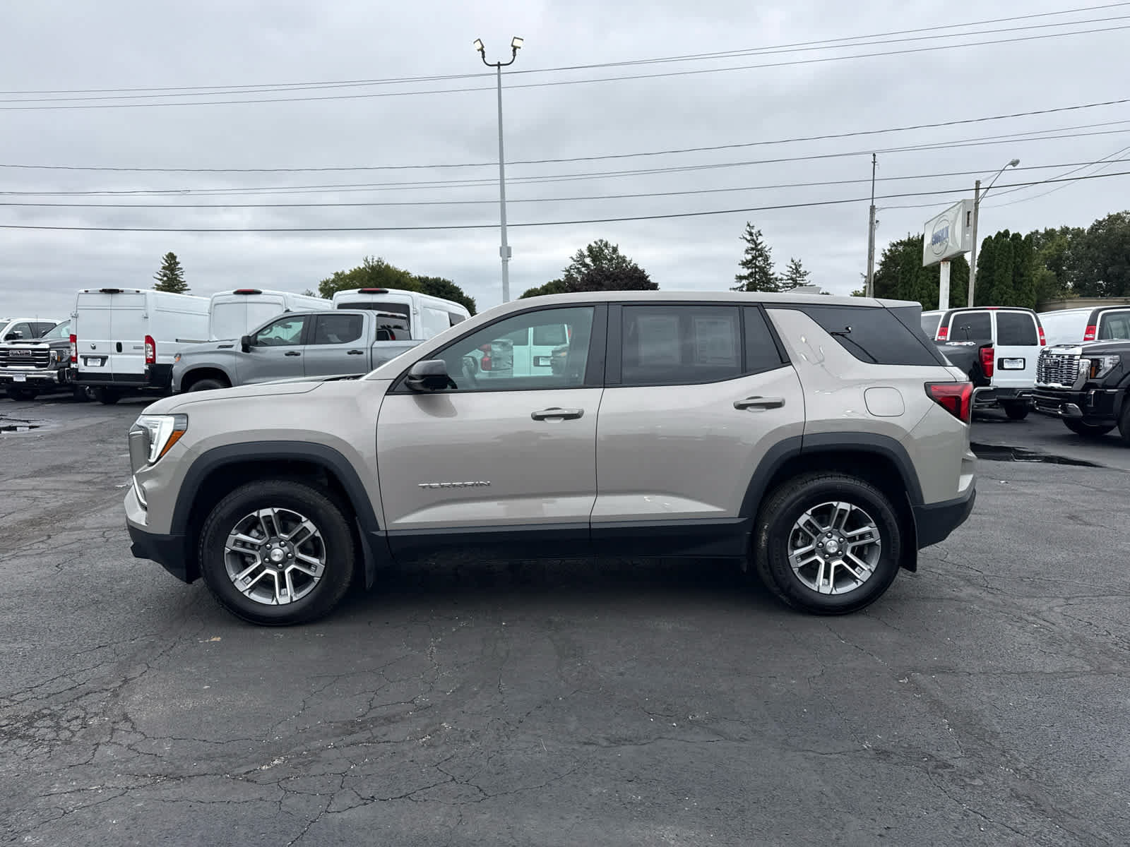 Certified 2026 GMC Terrain Elevation w/ Technology Package II AWD/4WD image 2