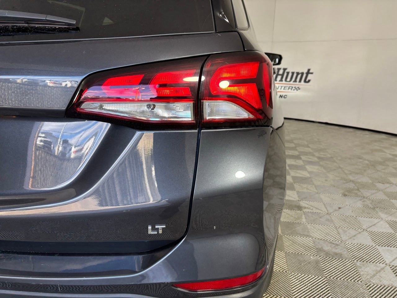 Used 2022 Chevrolet Equinox LT image 30