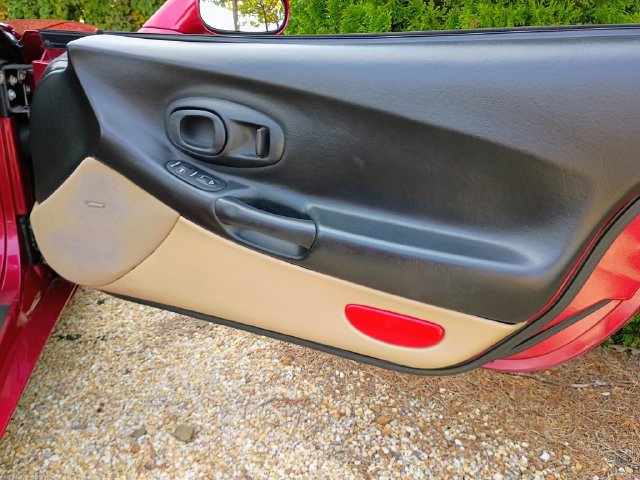 Used 2002 Chevrolet Corvette Convertible w/ Preferred Equipment Group2 RWD image 31