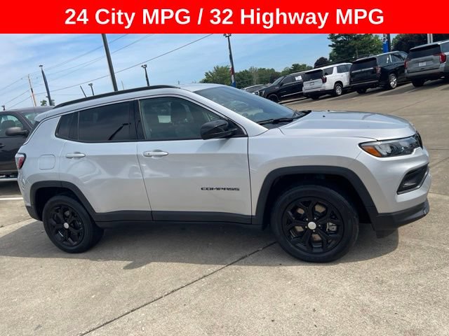 Used 2024 Jeep Compass Latitude