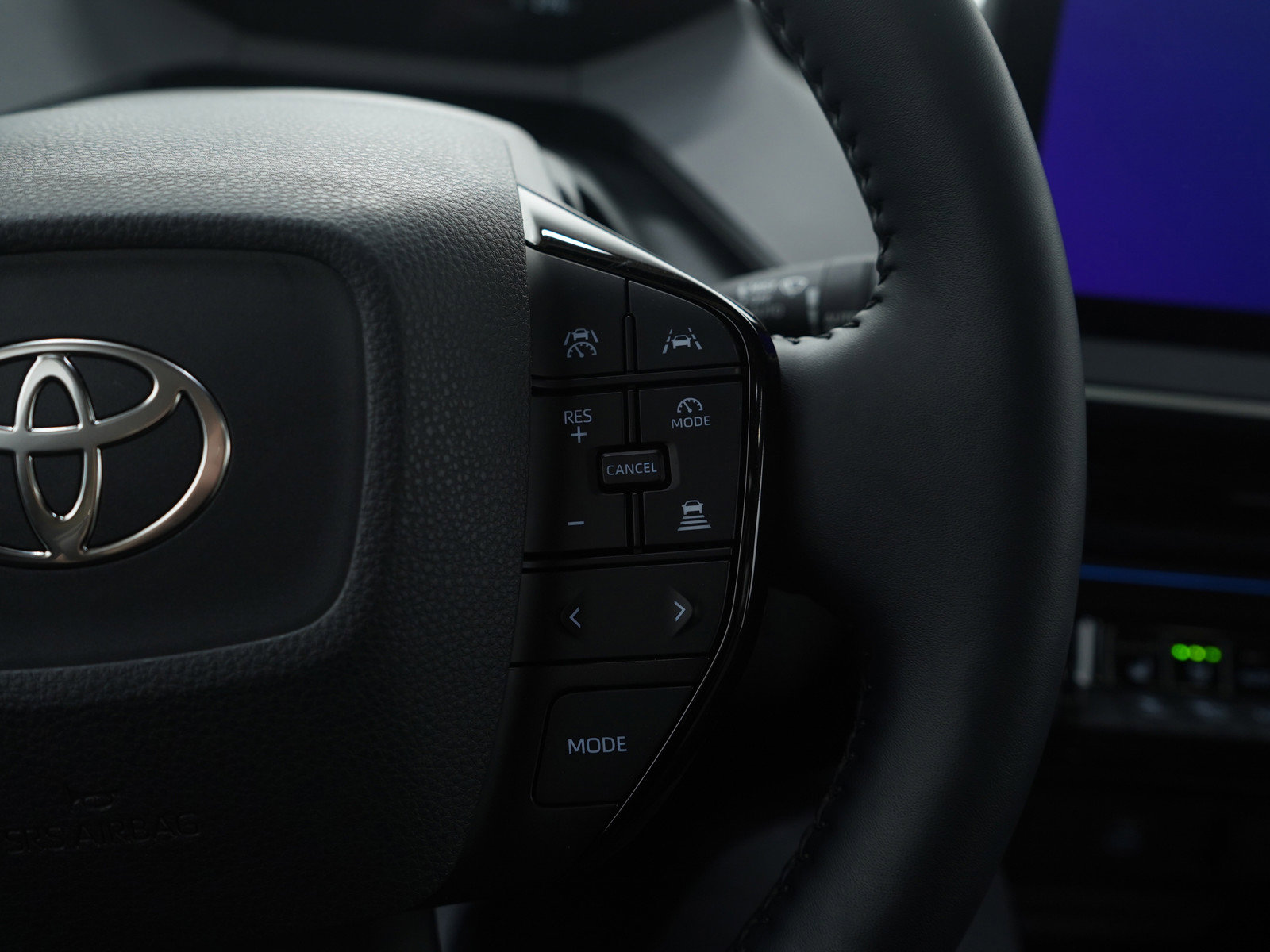 Used 2025 Toyota Prius Limited image 29