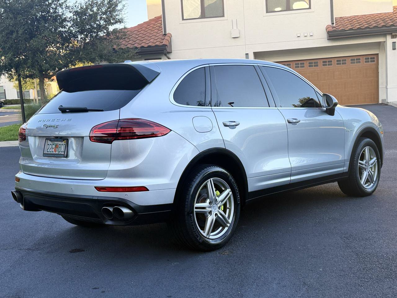 Used 2016 Porsche Cayenne S AWD/4WD image 34
