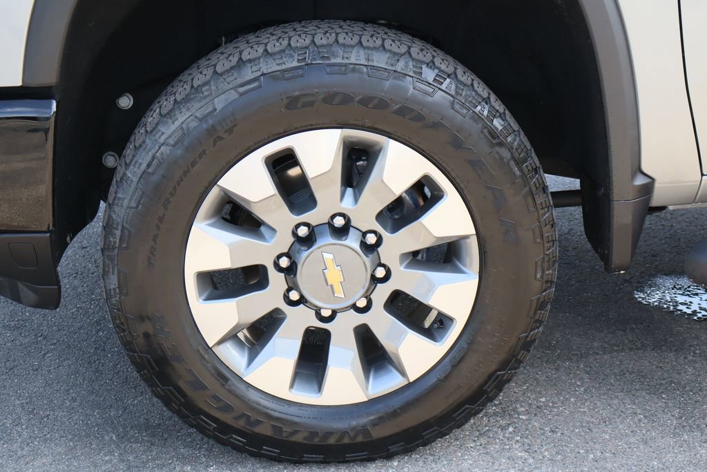 Certified 2025 Chevrolet Silverado 2500 Custom w/ Custom Value Package AWD/4WD image 30