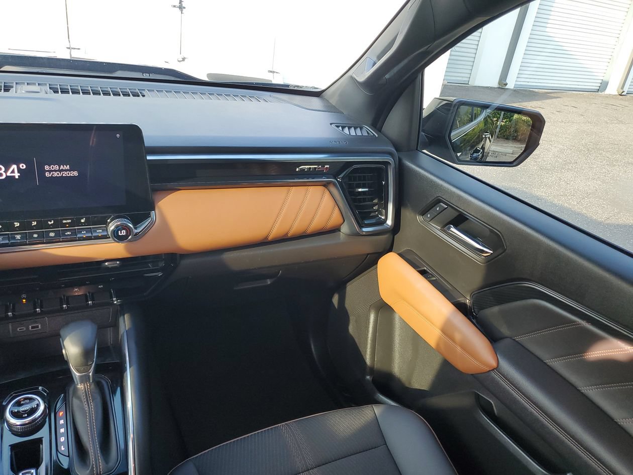 Used 2024 GMC Canyon AT4 AWD/4WD image 14