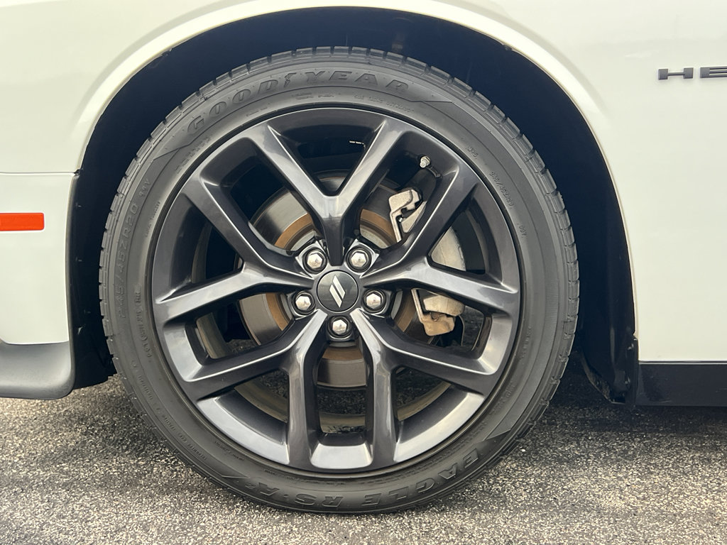 Used 2022 Dodge Challenger R/T w/ Blacktop Package image 10