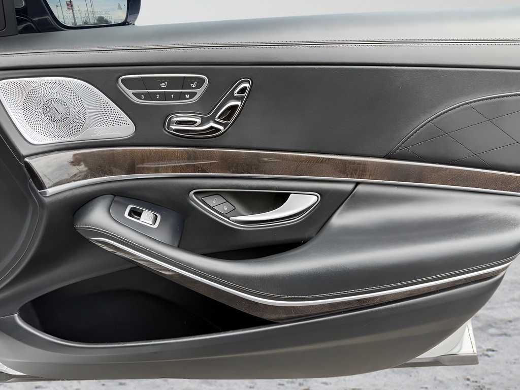 Used 2016 Mercedes-Benz S 63 AMG 4MATIC Sedan image 40