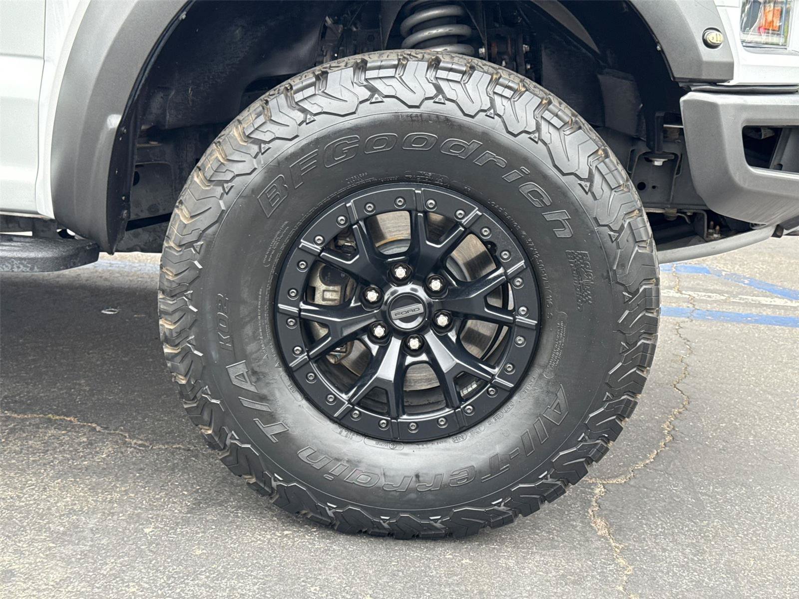 Used 2020 Ford F150 Raptor w/ Equipment Group 801A Mid AWD/4WD image 6