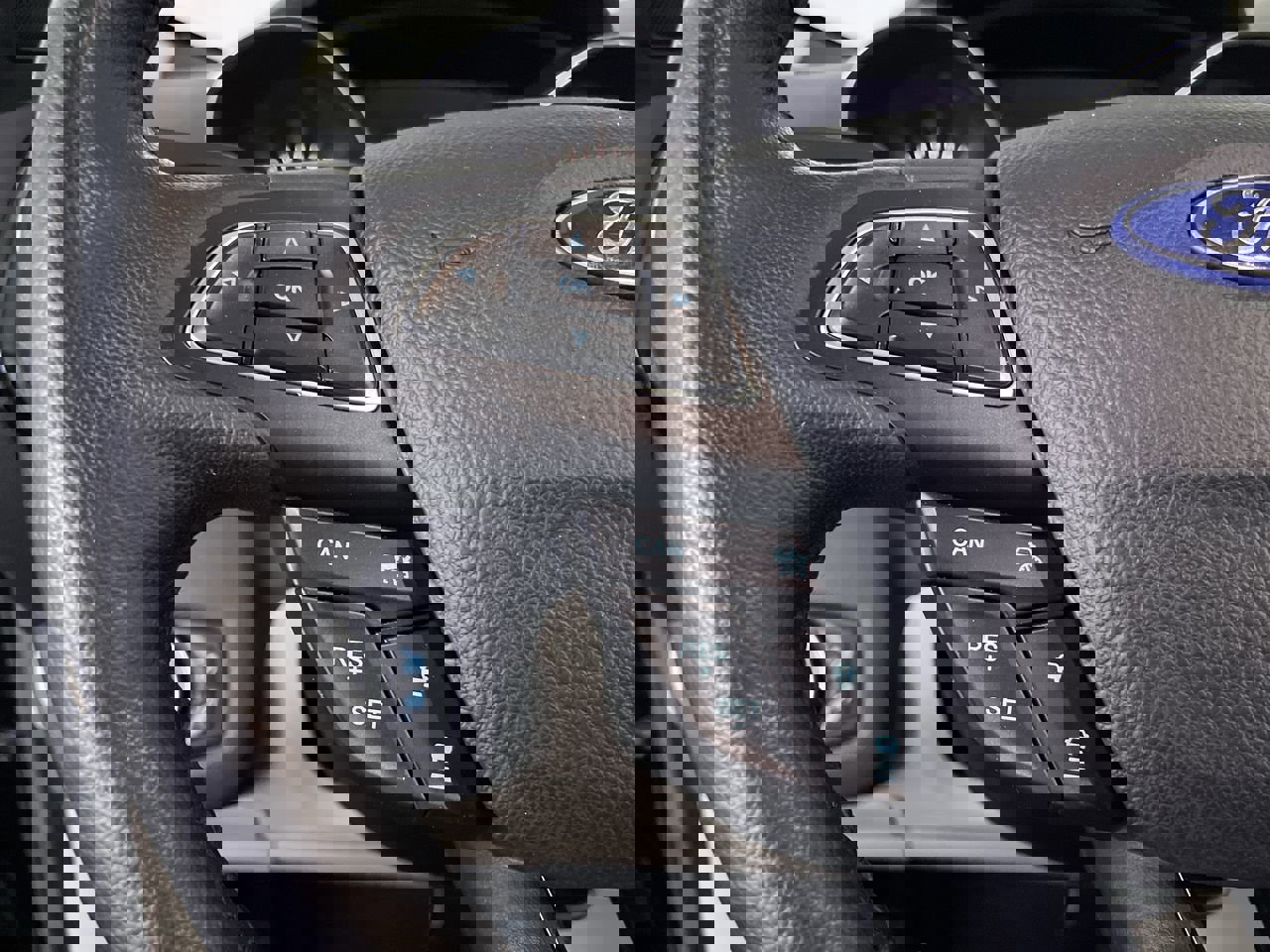 Used 2019 Ford Escape Titanium image 27