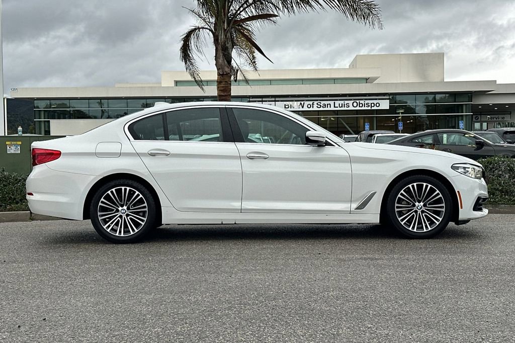 Used 2018 BMW 530i image 2