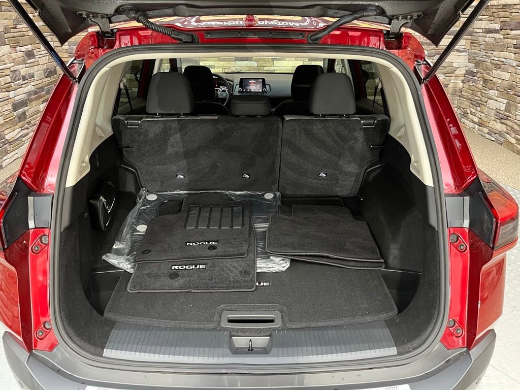 Used 2022 Nissan Rogue SV AWD/4WD image 39