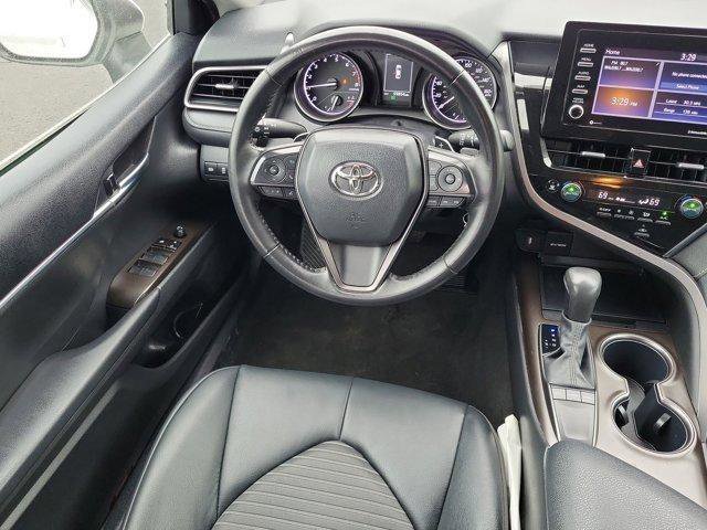 Used 2024 Toyota Camry SE image 10