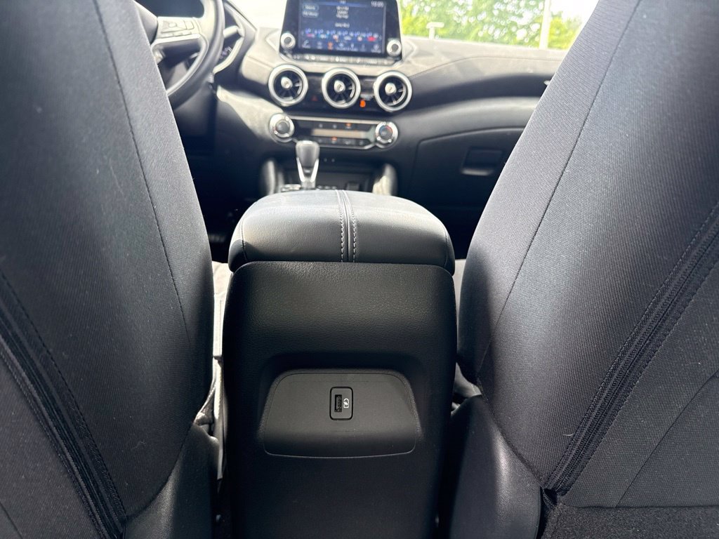 Used 2025 Nissan Sentra SV FWD image 22
