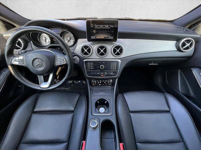 Used 2017 Mercedes-Benz GLA 250 image 16