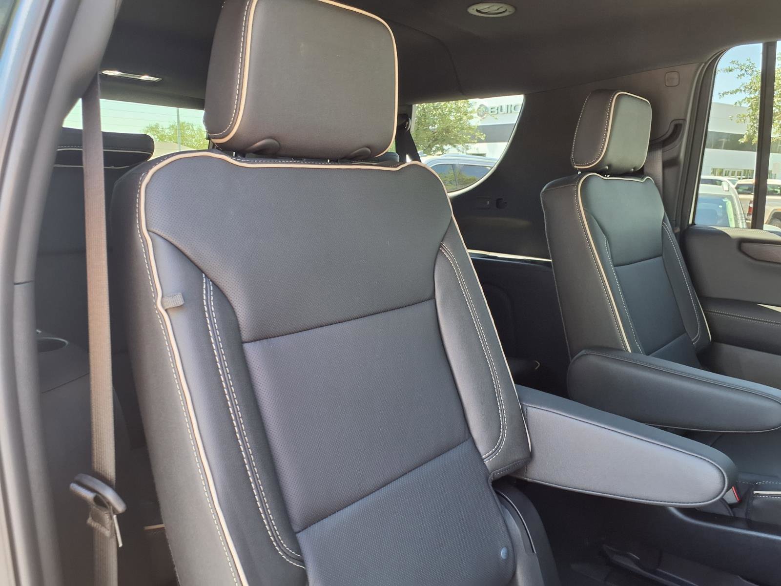 Certified 2026 GMC Yukon XL Elevation image 14