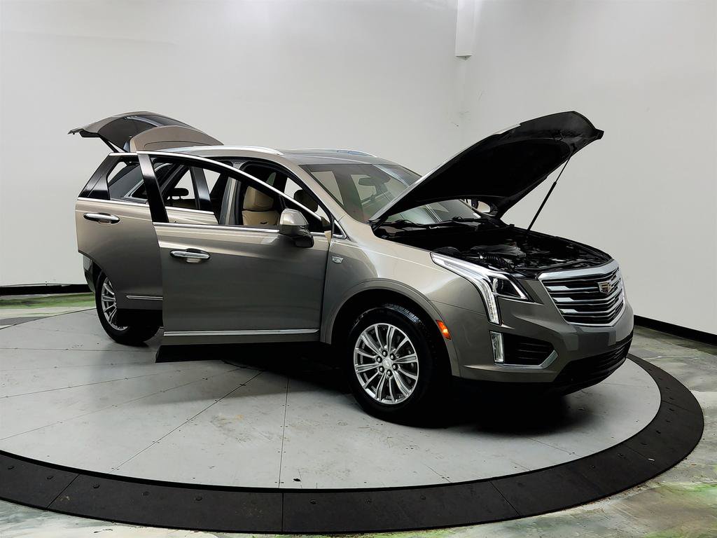 Used 2017 Cadillac XT5 Luxury w/ Driver Awareness Package FWD image 10