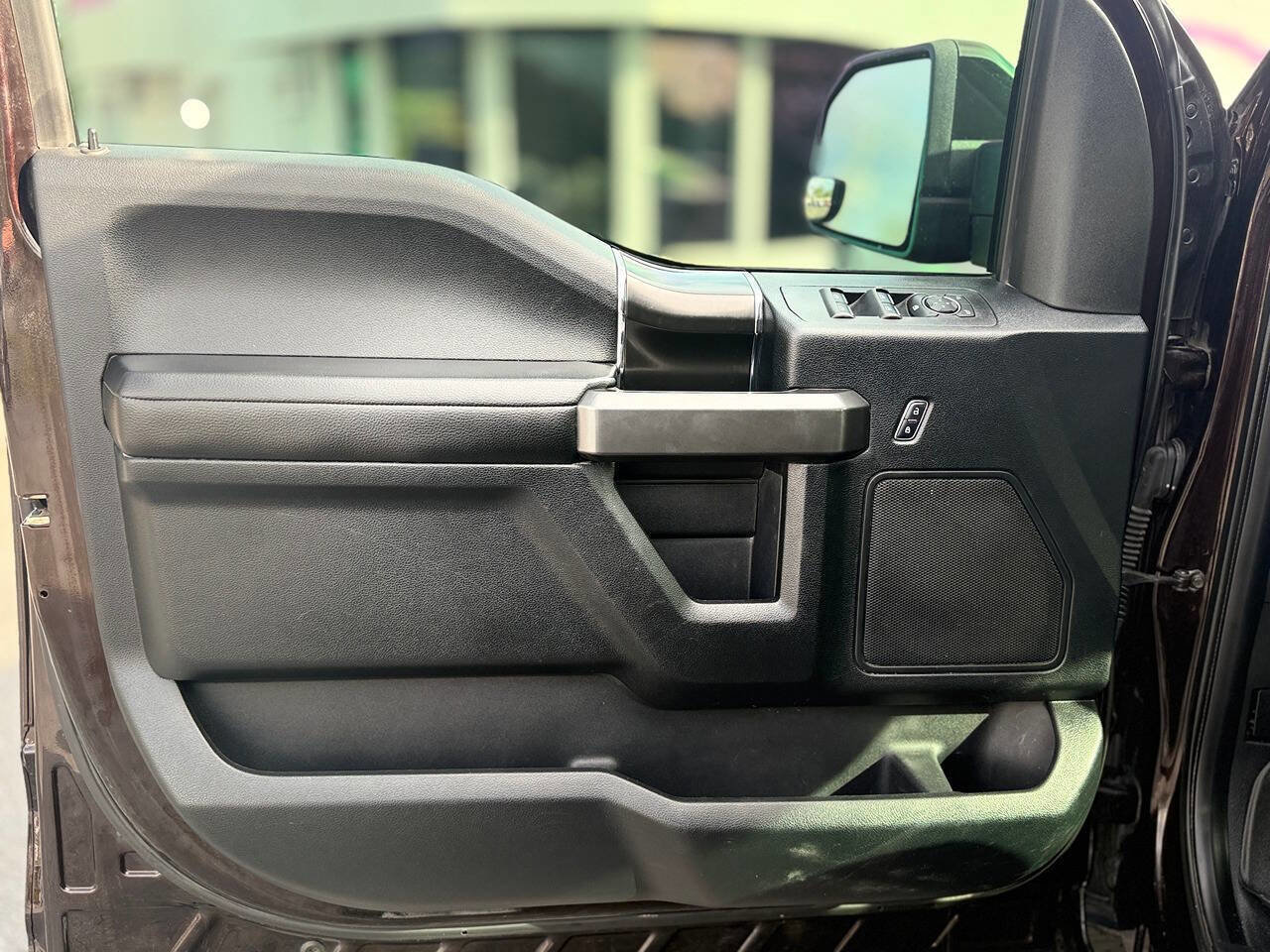 Used 2018 Ford F150 XLT w/ Equipment Group 302A Luxury image 14