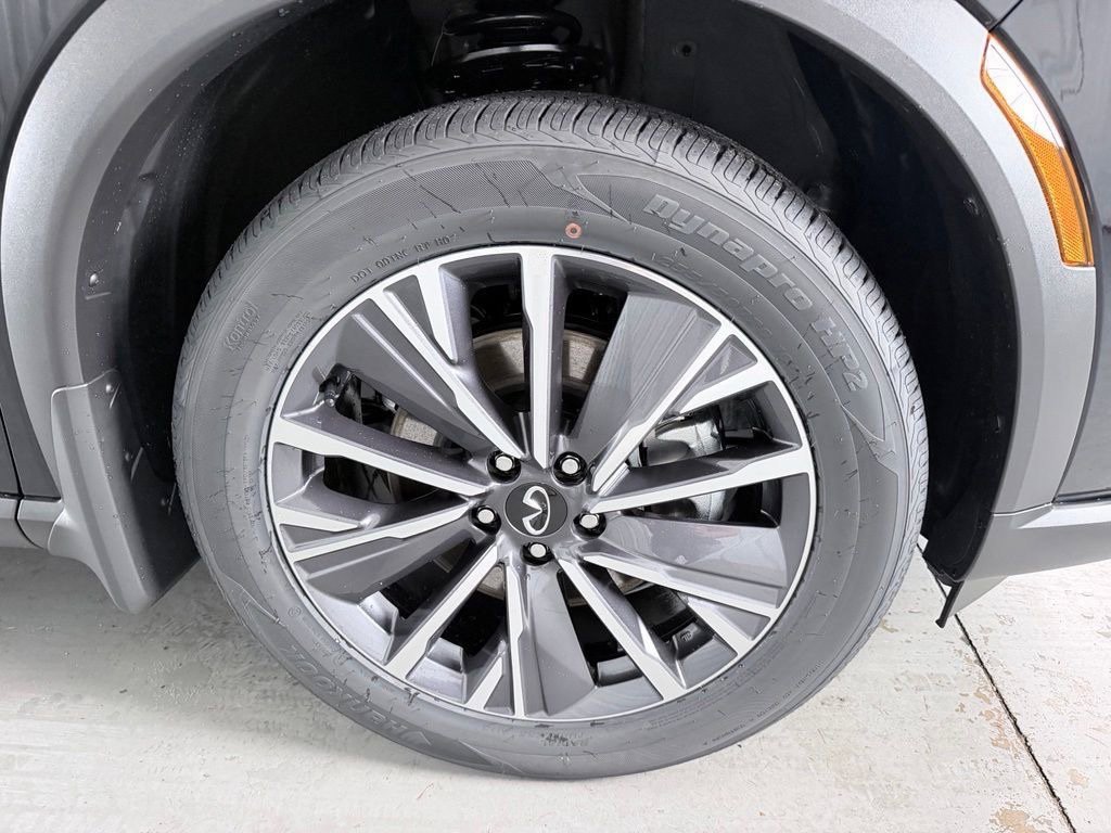 Certified 2027 INFINITI QX60 Luxe w/ Cargo Package FWD image 7
