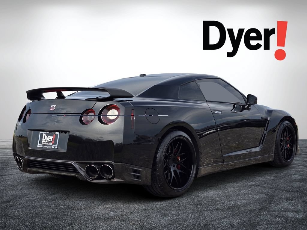 Used 2015 Nissan GT-R Black Edition AWD/4WD image 4