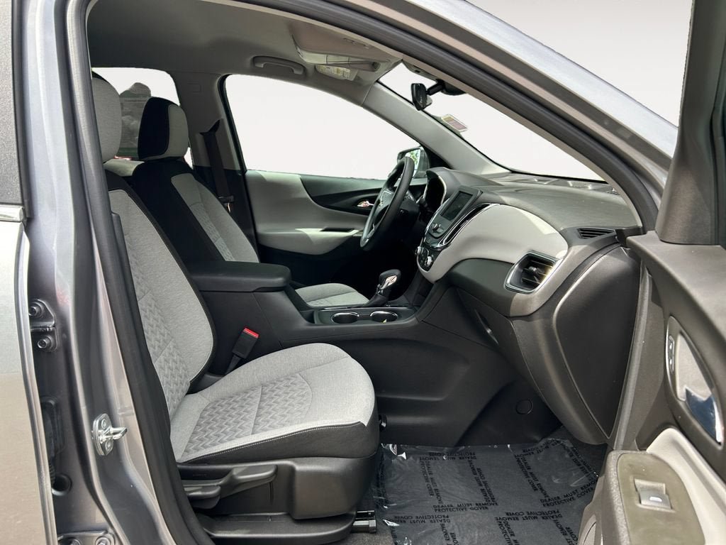 Used 2023 Chevrolet Equinox LT AWD/4WD image 24