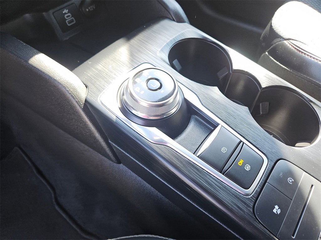 Used 2025 Ford Escape ST-Line image 46