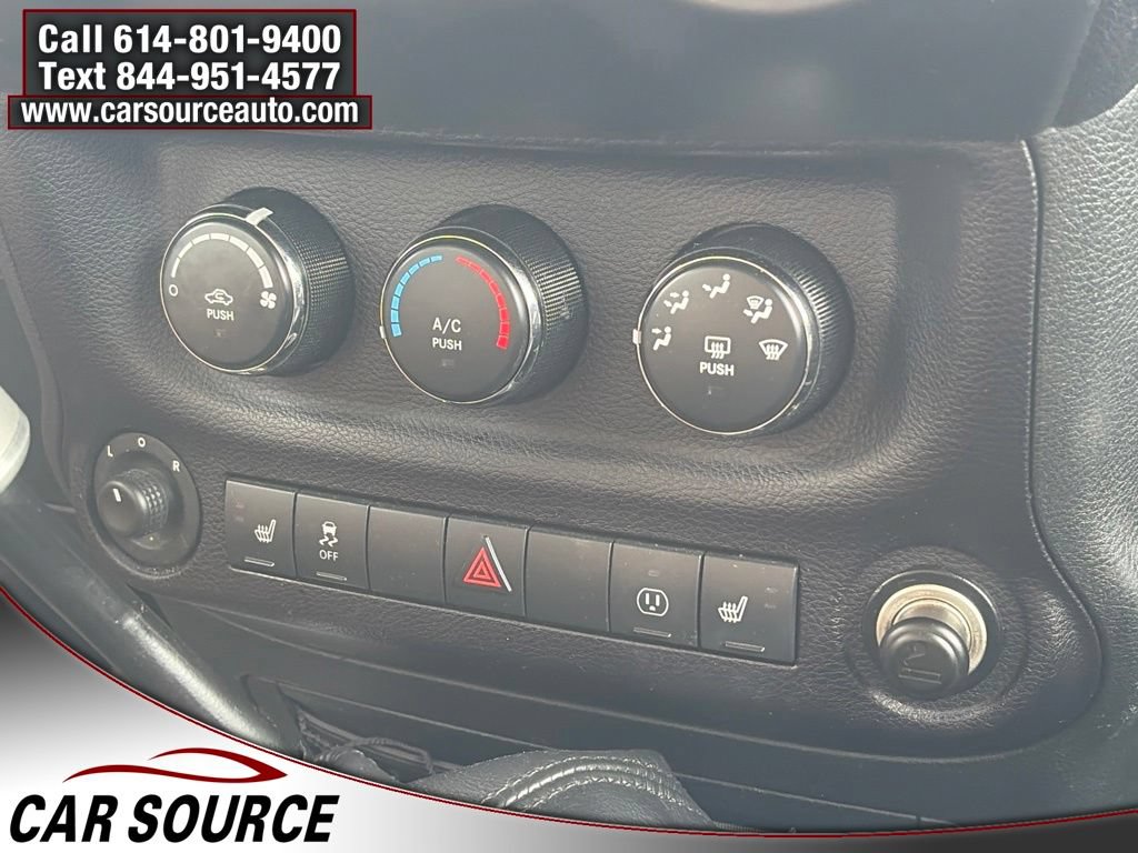 Used 2016 Jeep Wrangler Unlimited Rubicon AWD/4WD image 19