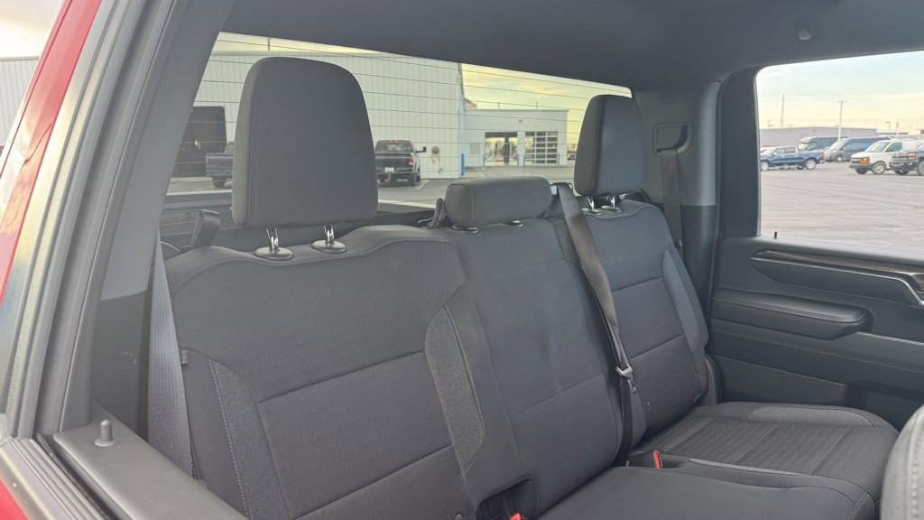 Used 2024 Chevrolet Silverado 2500 LT w/ Convenience Package image 18