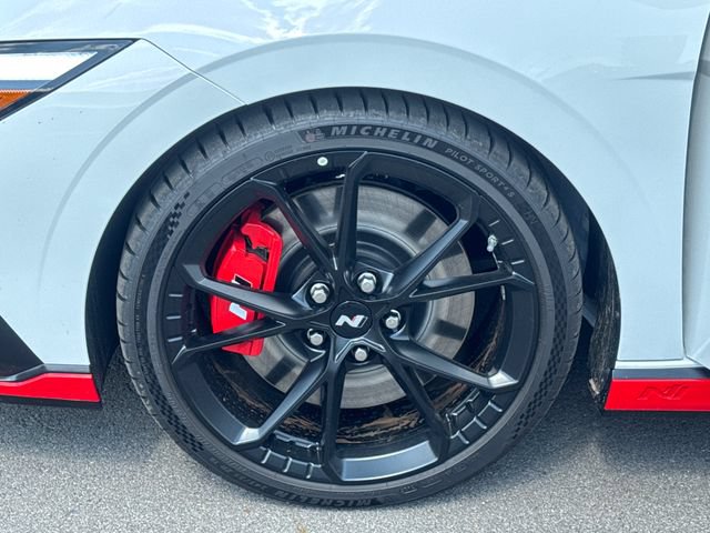 New 2026 Hyundai Elantra N FWD image 23