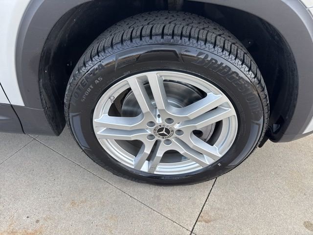 Used 2021 Mercedes-Benz GLB 250 4MATIC image 9