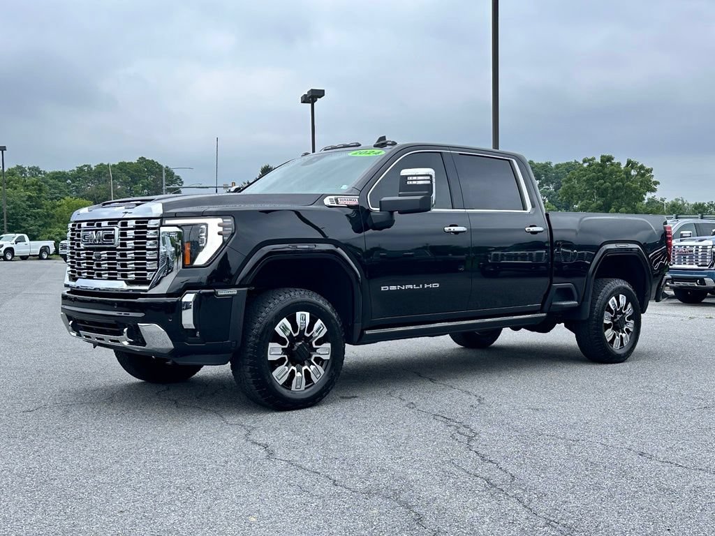 Used 2024 GMC Sierra 2500 Denali w/ Denali Reserve Package AWD/4WD image 2