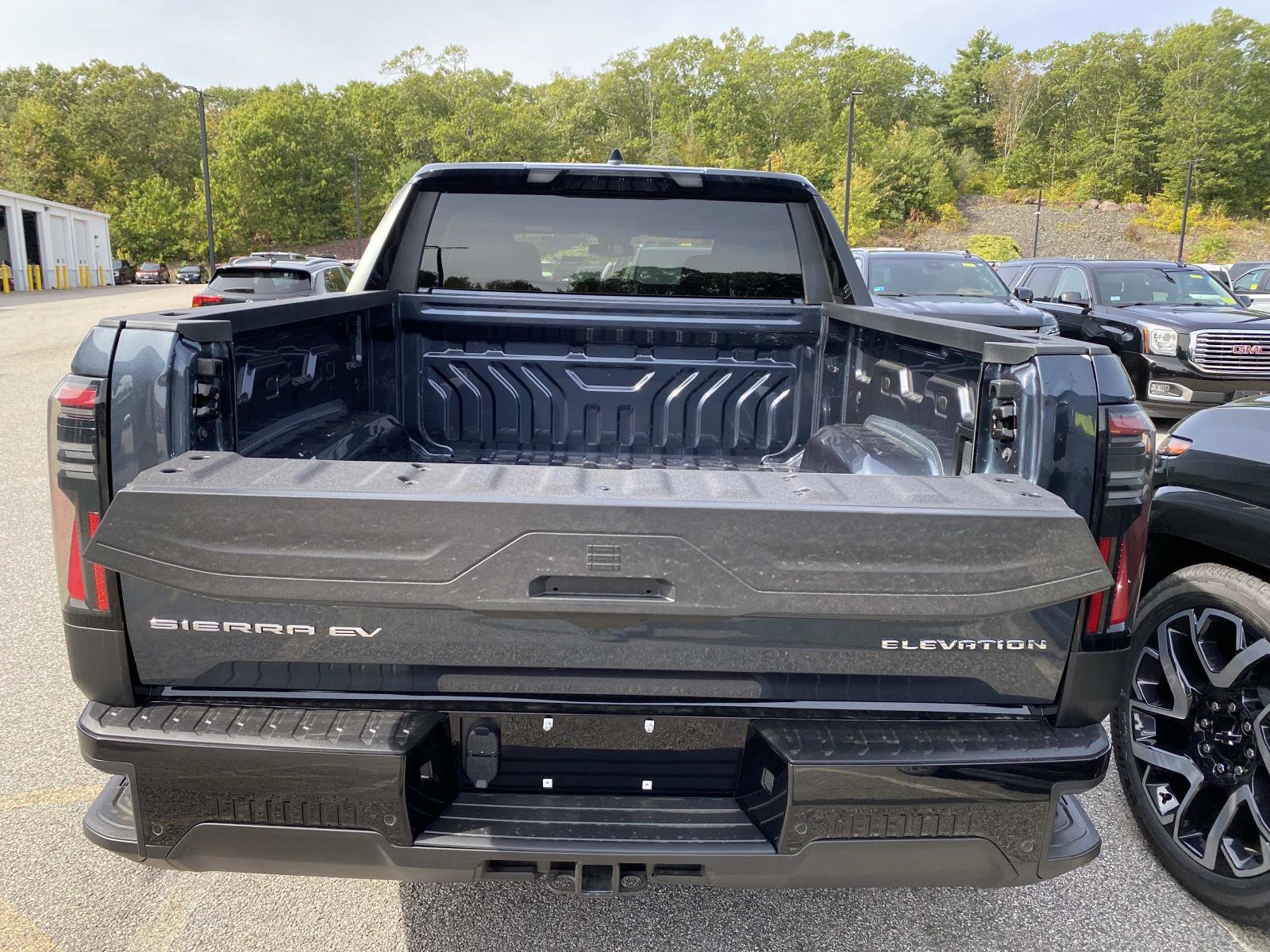 New 2026 GMC Sierra EV Elevation image 5