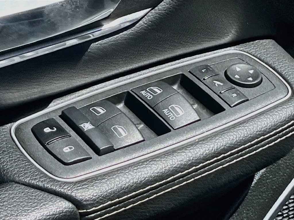 Used 2022 RAM 1500 Laramie RWD image 17