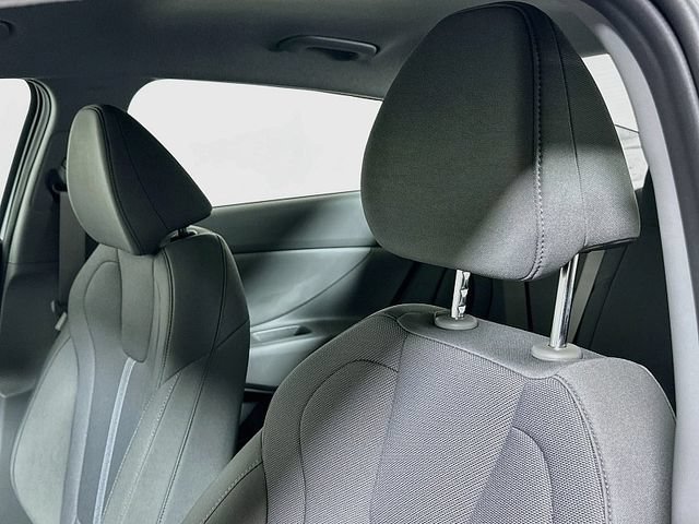 New 2026 Hyundai Elantra SE FWD image 10